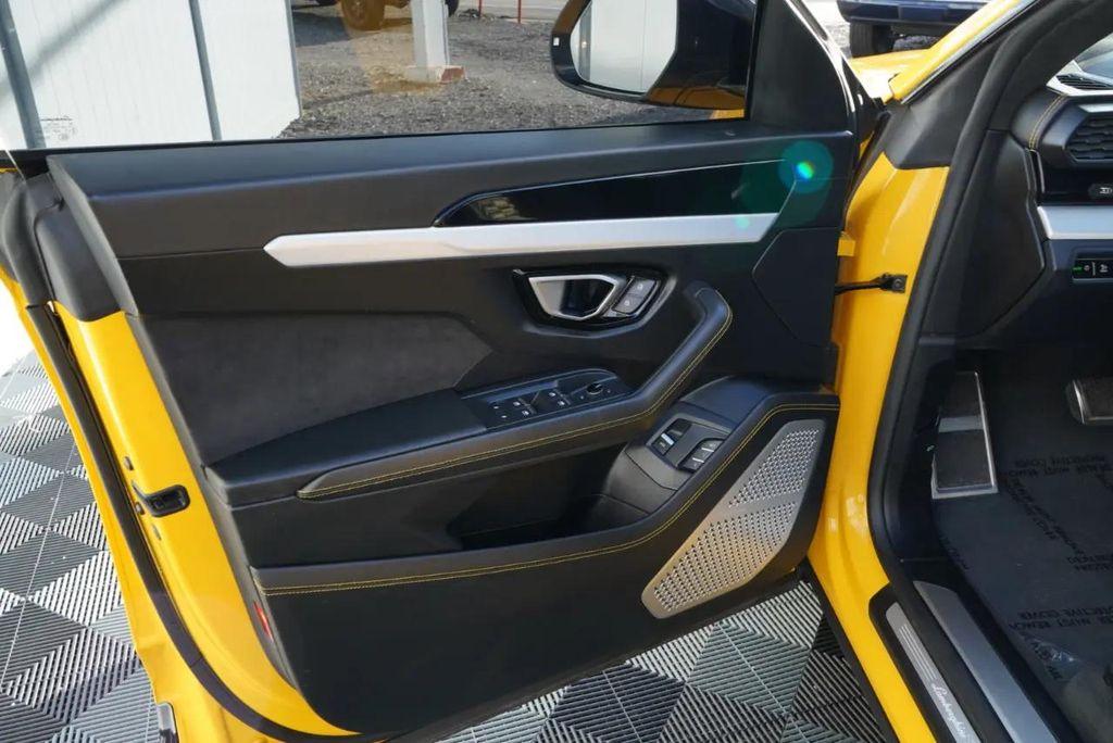 used 2020 Lamborghini Urus car, priced at $184,900
