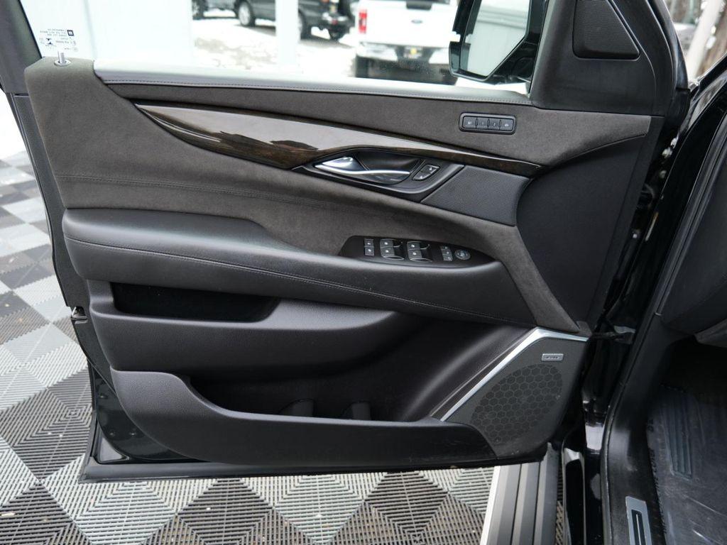 used 2020 Cadillac Escalade car, priced at $44,900