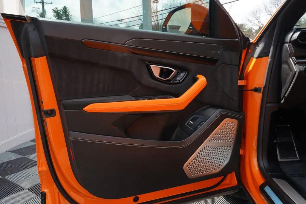 used 2022 Lamborghini Urus car, priced at $239,500