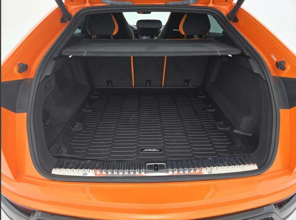 used 2022 Lamborghini Urus car, priced at $245,900