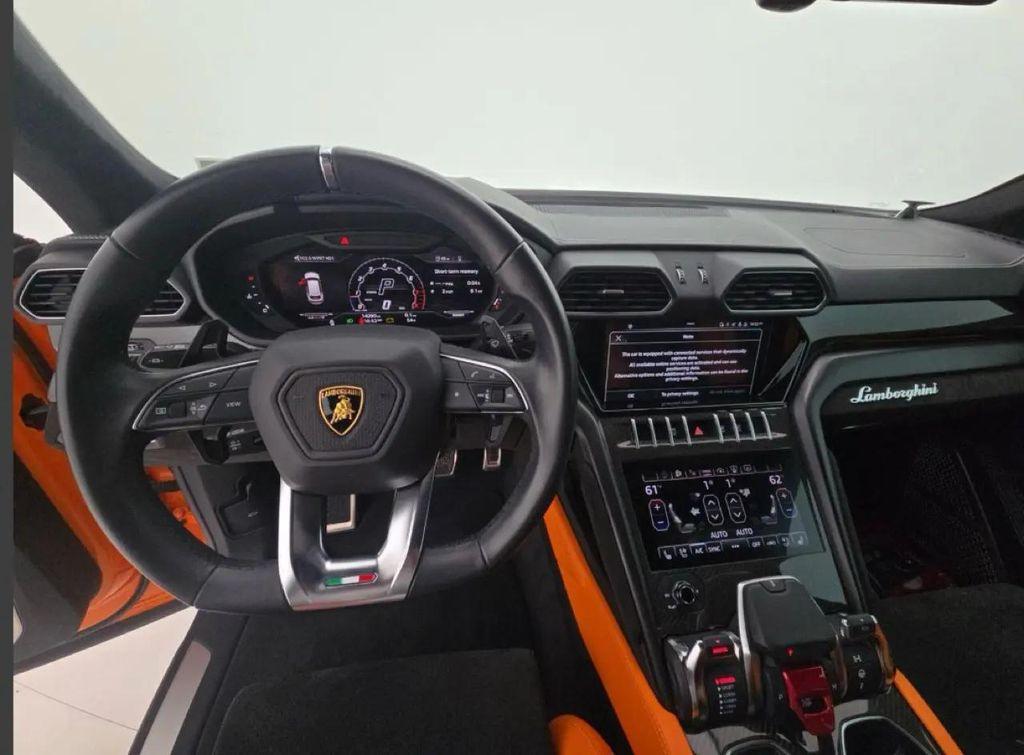 used 2022 Lamborghini Urus car, priced at $245,900