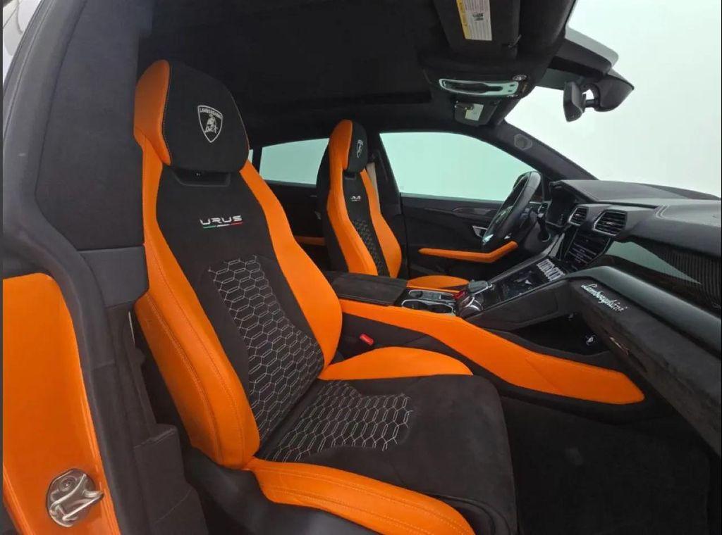 used 2022 Lamborghini Urus car, priced at $245,900