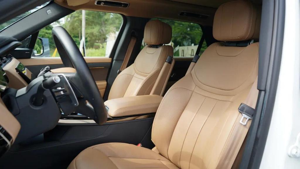 Land Rover Range Rover Sport view 47