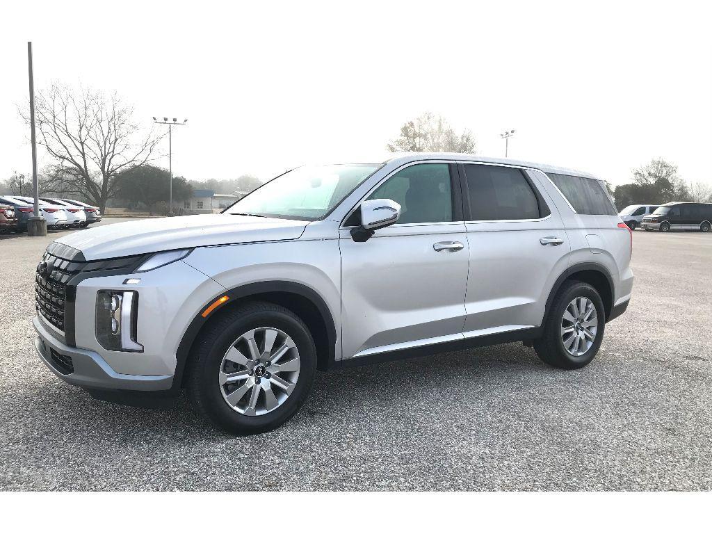 used 2025 Hyundai Palisade car, priced at $32,907