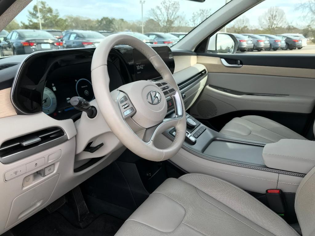 used 2024 Hyundai Palisade car, priced at $38,925