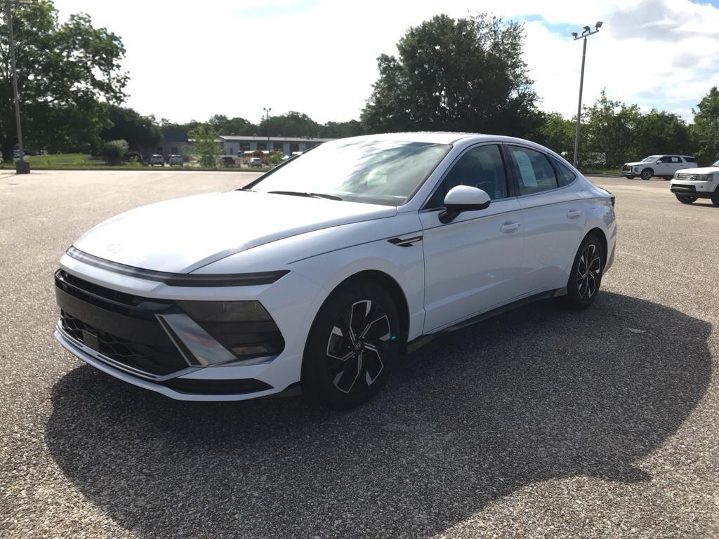 used 2025 Hyundai Sonata car, priced at $27,415