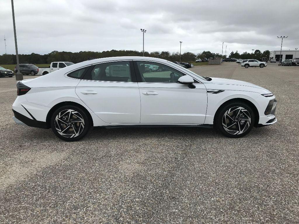 new 2026 Hyundai Sonata car, priced at $31,350
