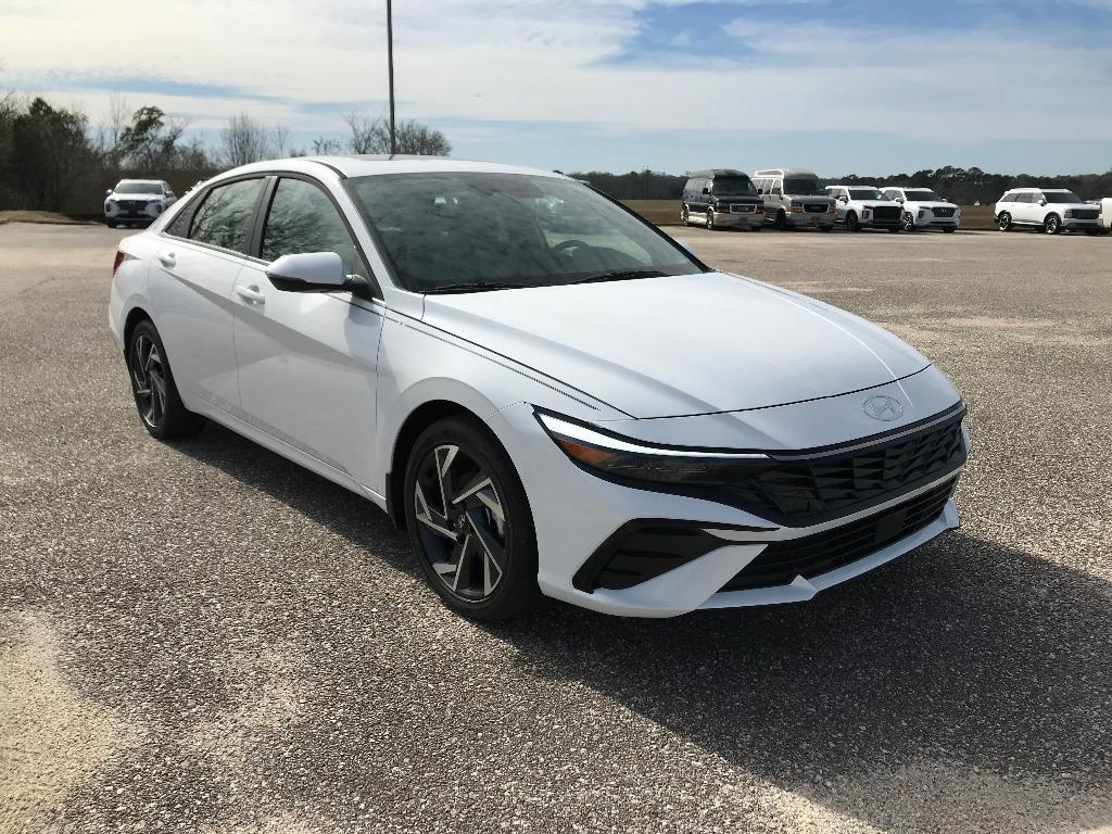 new 2026 Hyundai ELANTRA HEV car, priced at $32,205