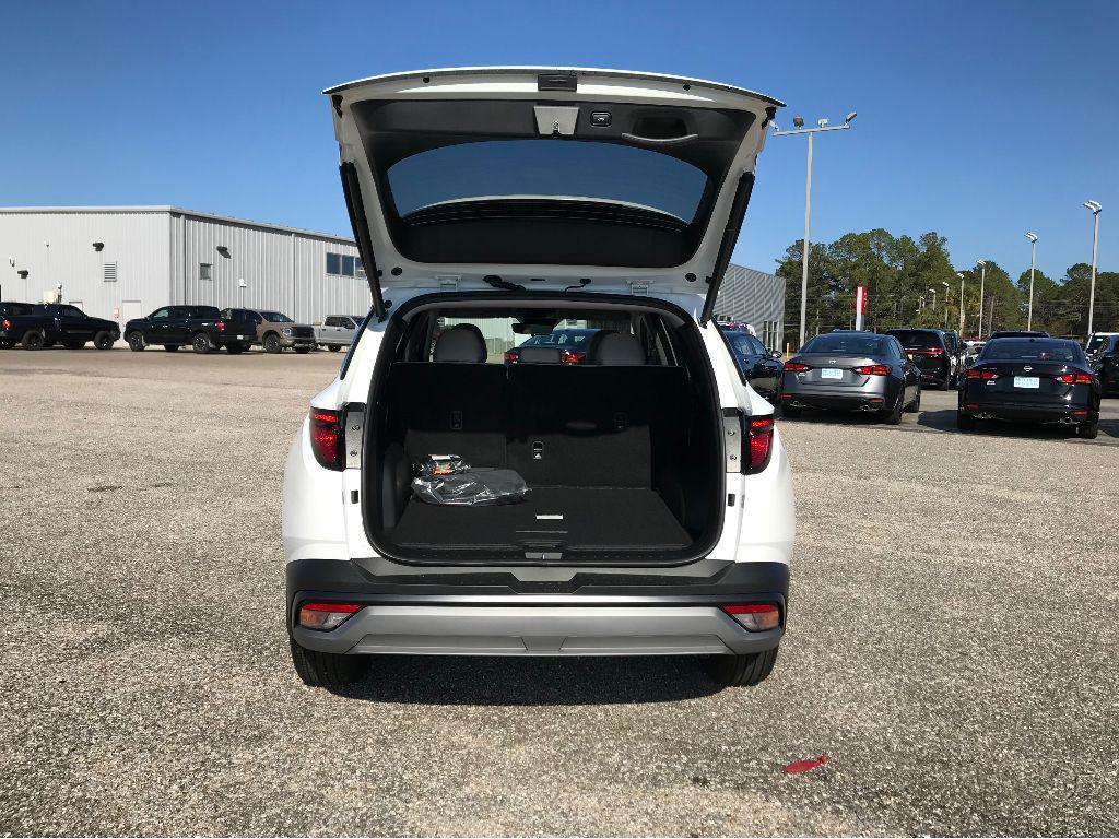 new 2026 Hyundai Tucson car, priced at $33,395