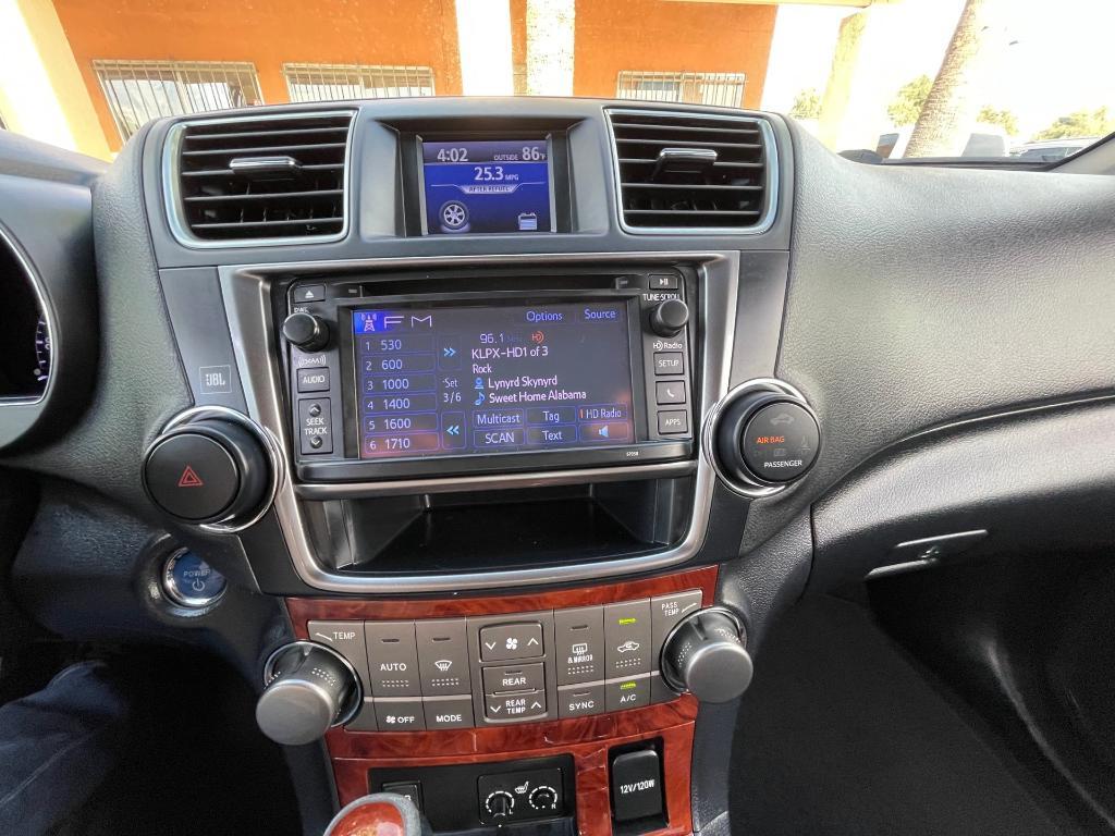 used 2013 Toyota Highlander Hybrid car, priced at $13,995