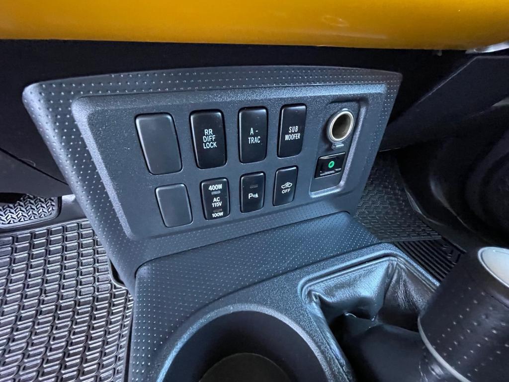 used 2007 Toyota FJ Cruiser car, priced at $12,995