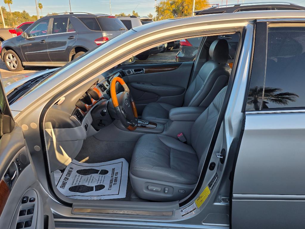 used 2005 Lexus ES 330 car, priced at $7,495