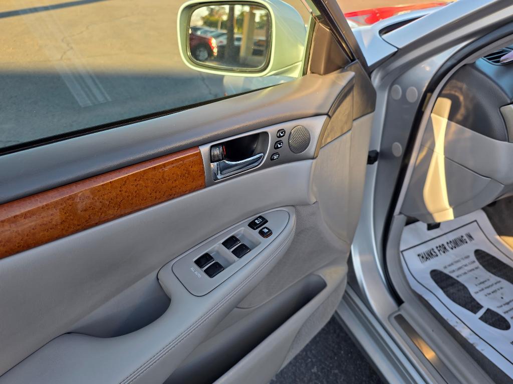 used 2005 Lexus ES 330 car, priced at $7,495