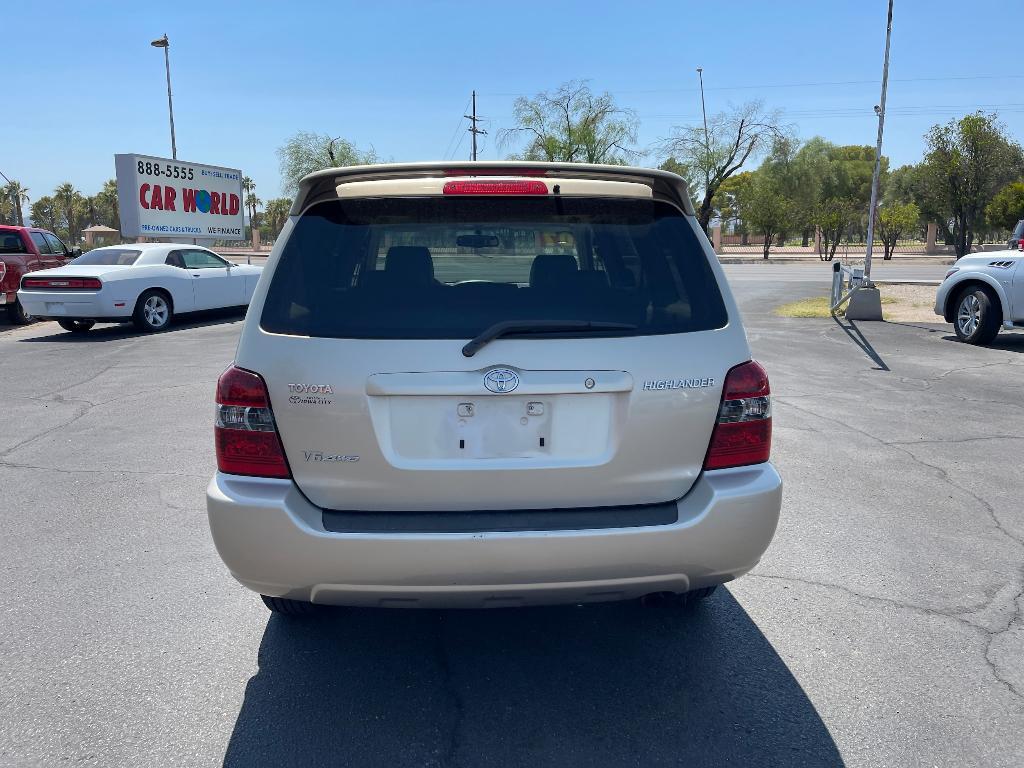 used 2007 Toyota Highlander car, priced at $7,495