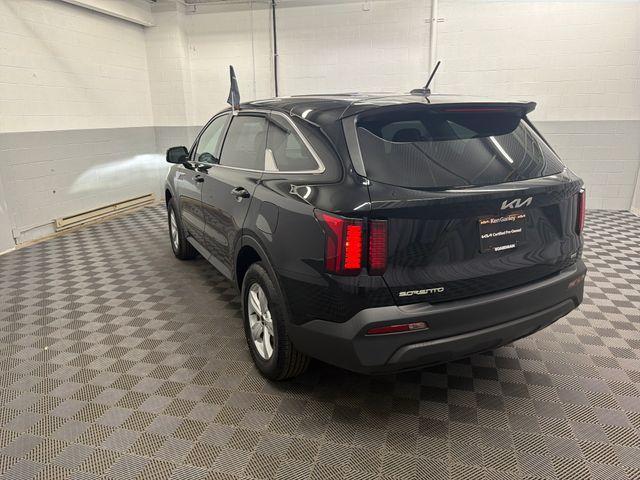 used 2023 Kia Sorento car, priced at $27,738