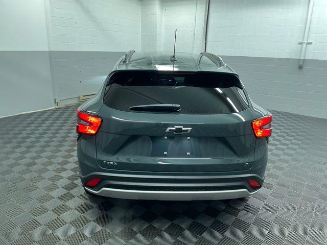 used 2025 Chevrolet Trax car, priced at $22,553