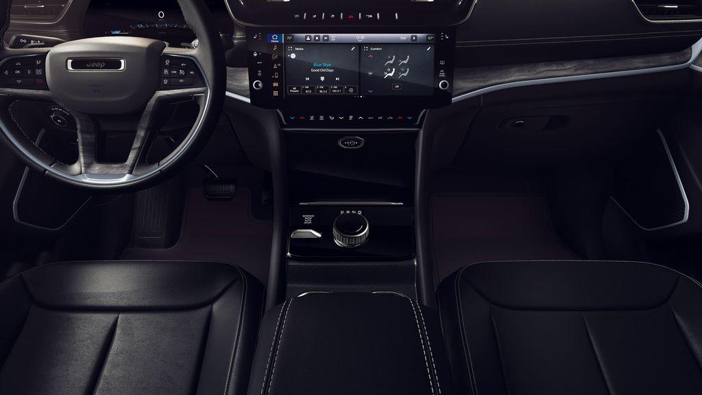 new 2026 Jeep Grand Cherokee car, priced at $47,326