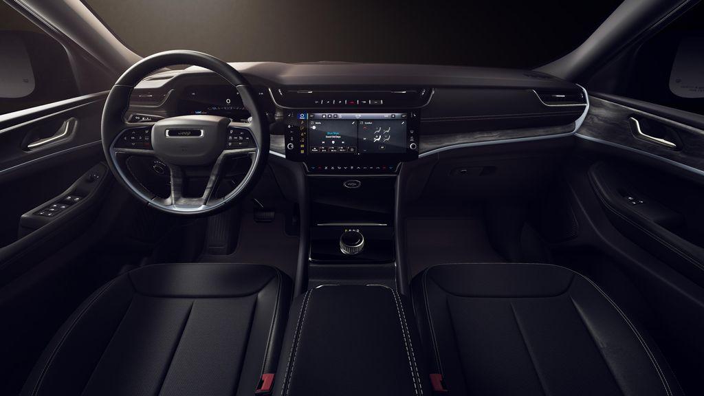 new 2026 Jeep Grand Cherokee car, priced at $43,970
