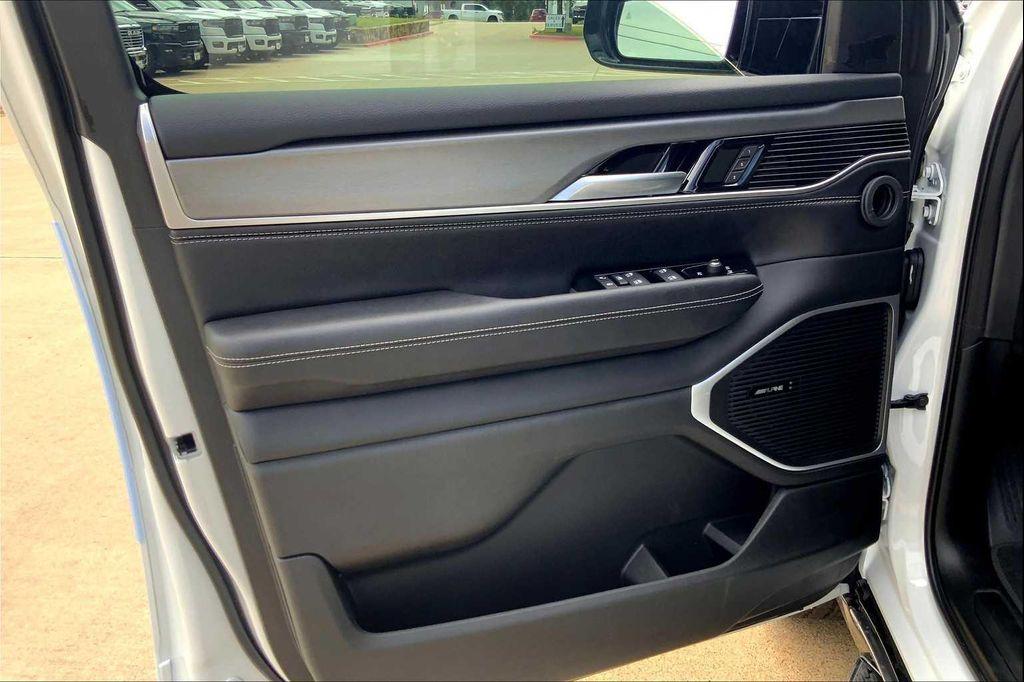 new 2025 Jeep Wagoneer car, priced at $62,999