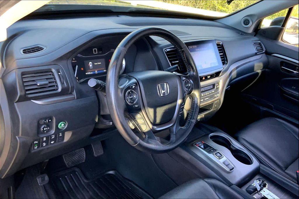 used 2022 Honda Ridgeline car, priced at $26,999