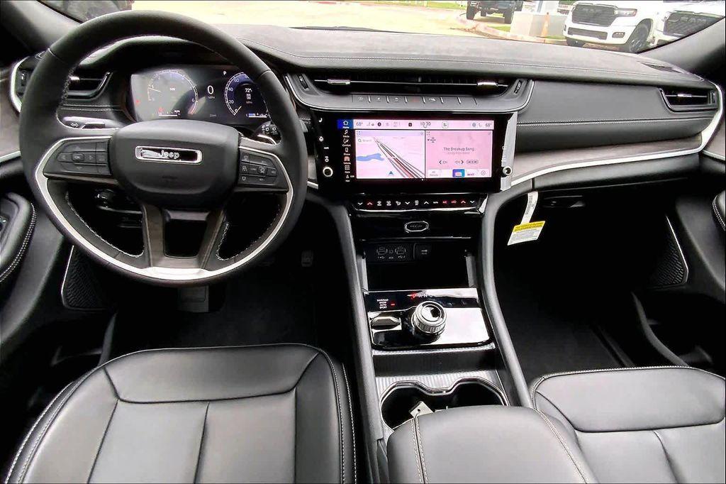 new 2026 Jeep Grand Cherokee car, priced at $47,413