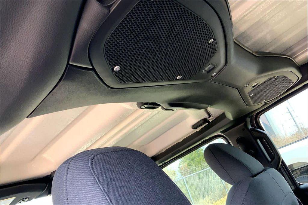 new 2026 Jeep Wrangler car, priced at $42,457