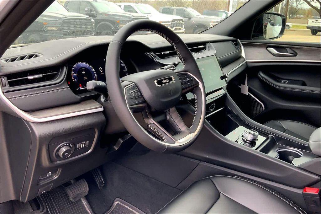 new 2026 Jeep Grand Cherokee L car, priced at $48,250
