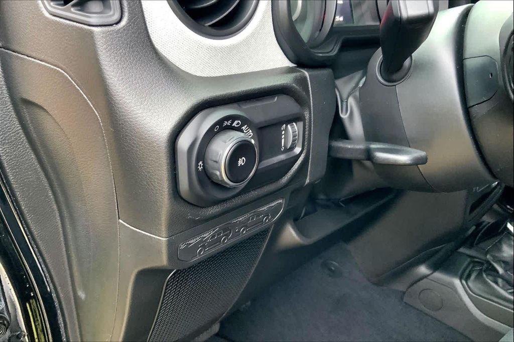 new 2026 Jeep Wrangler car, priced at $45,094