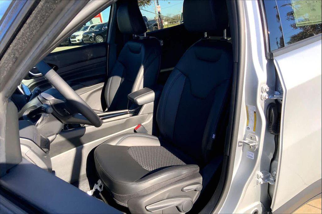 new 2026 Jeep Compass car, priced at $29,823