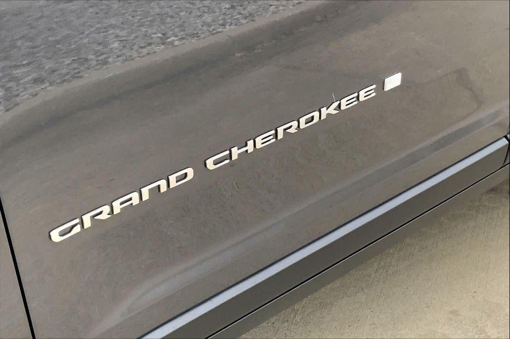 new 2026 Jeep Grand Cherokee L car, priced at $48,383