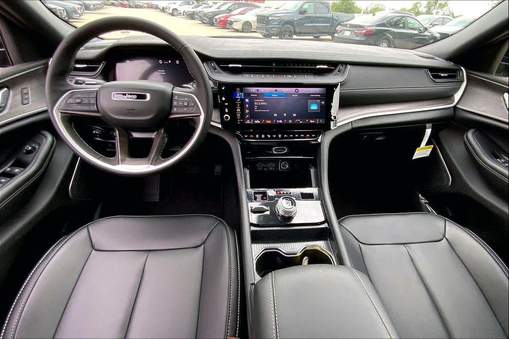 new 2026 Jeep Grand Cherokee L car, priced at $48,383