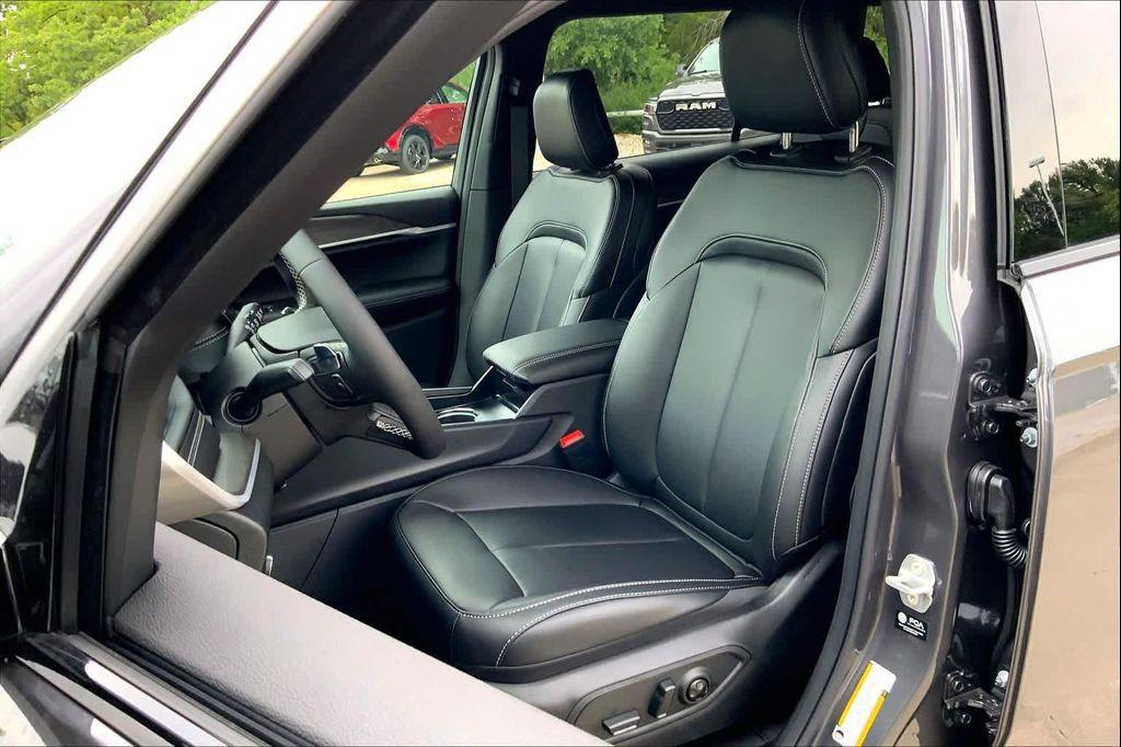 new 2026 Jeep Grand Cherokee L car, priced at $48,383