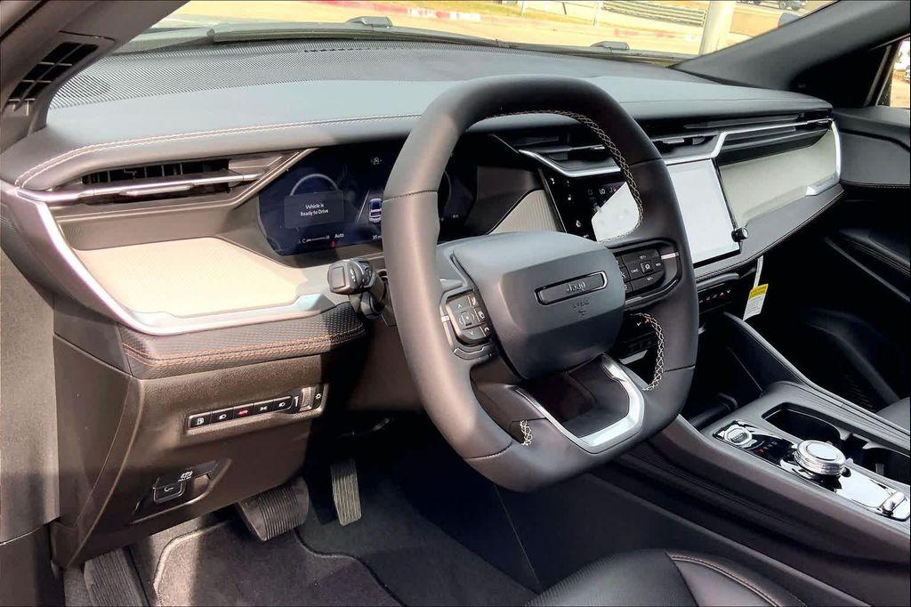 new 2026 Jeep Cherokee car, priced at $38,272