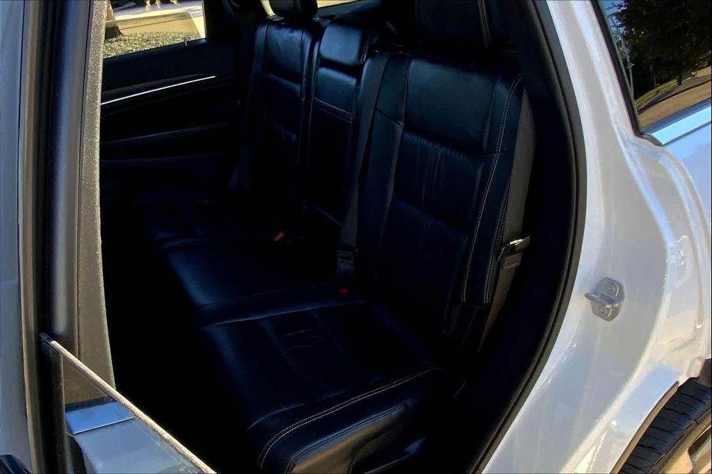 used 2016 Jeep Grand Cherokee car, priced at $11,115