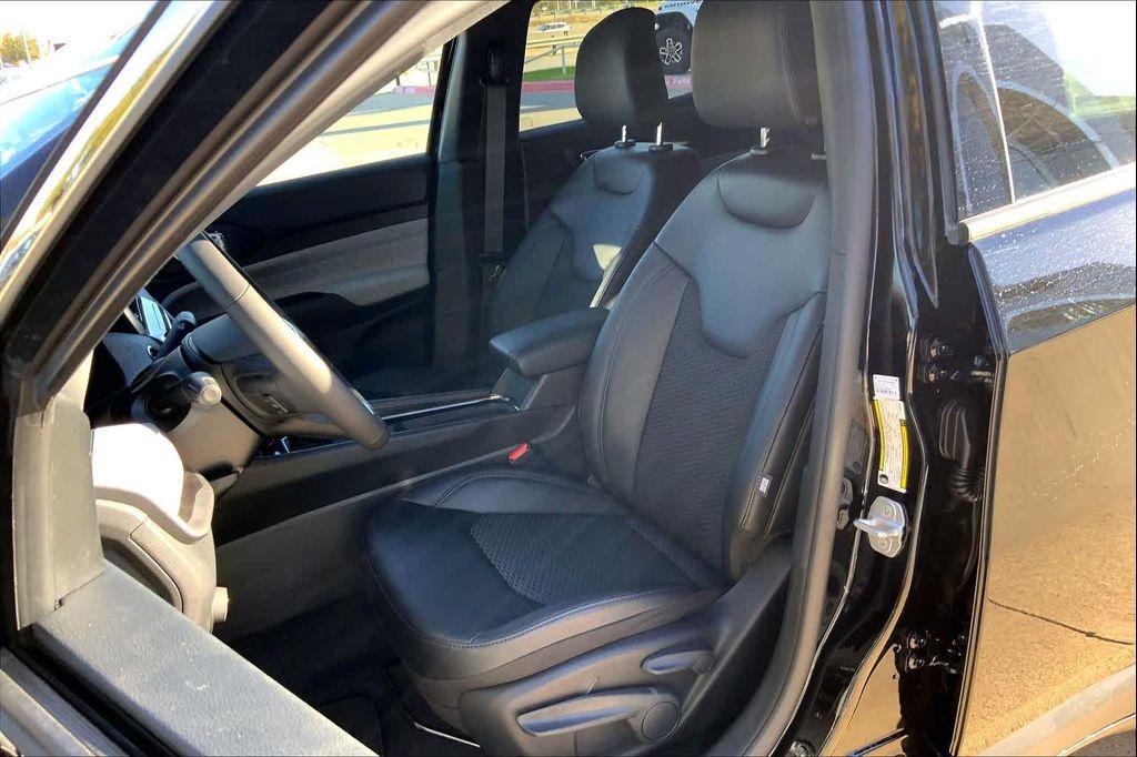 new 2026 Jeep Compass car, priced at $28,185