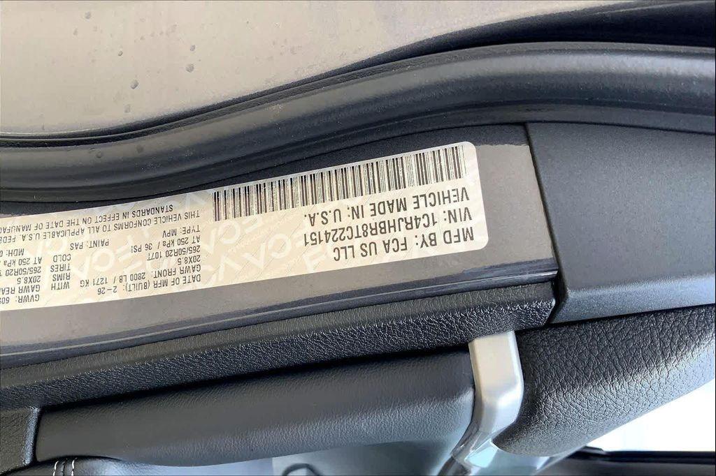 new 2026 Jeep Grand Cherokee car, priced at $45,941