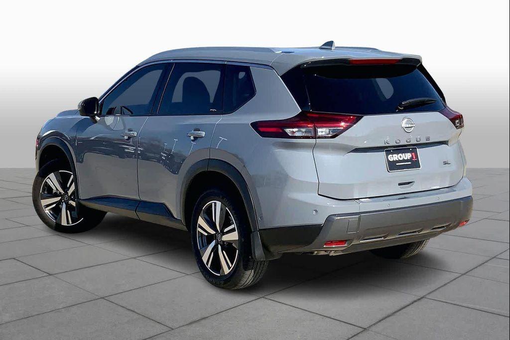 used 2025 Nissan Rogue car, priced at $27,999