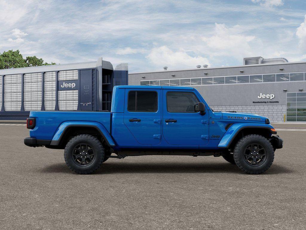 new 2026 Jeep Gladiator car, priced at $46,730