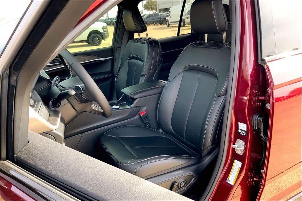 new 2026 Jeep Grand Cherokee car, priced at $44,853