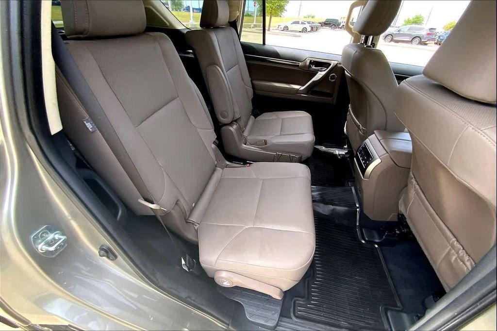 used 2023 Lexus GX 460 car, priced at $54,624
