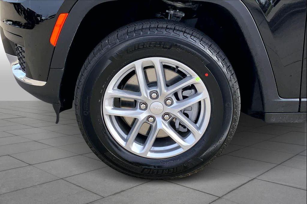 new 2026 Jeep Grand Cherokee L car, priced at $42,456