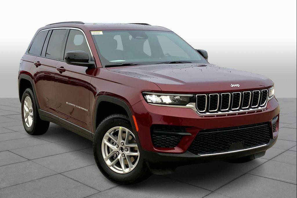 new 2025 Jeep Grand Cherokee car, priced at $37,958