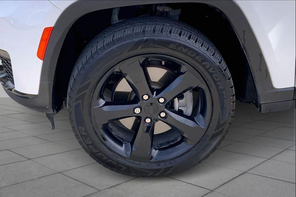 used 2023 Jeep Grand Cherokee L car, priced at $27,390