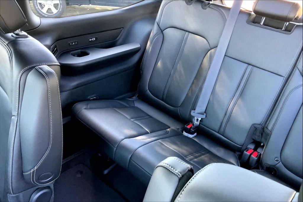 new 2026 Jeep Grand Wagoneer car, priced at $70,704