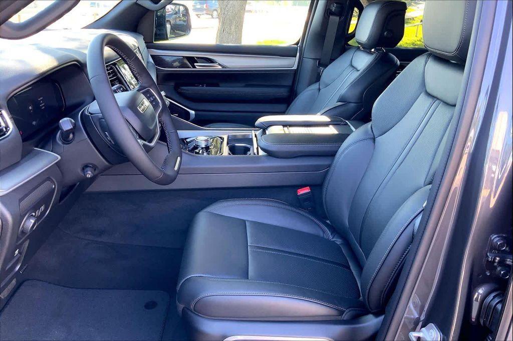 new 2026 Jeep Grand Wagoneer car, priced at $70,704