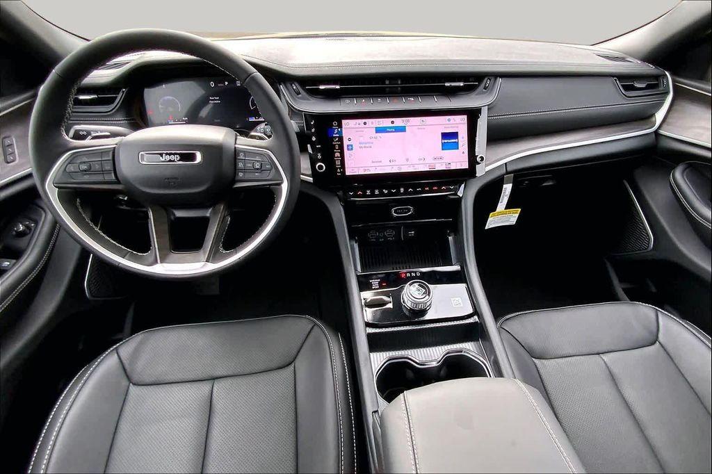 new 2026 Jeep Grand Cherokee car, priced at $48,387