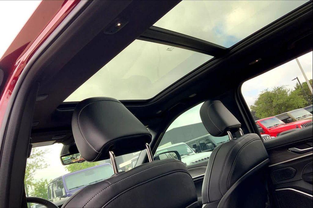 new 2026 Jeep Grand Cherokee L car, priced at $51,686