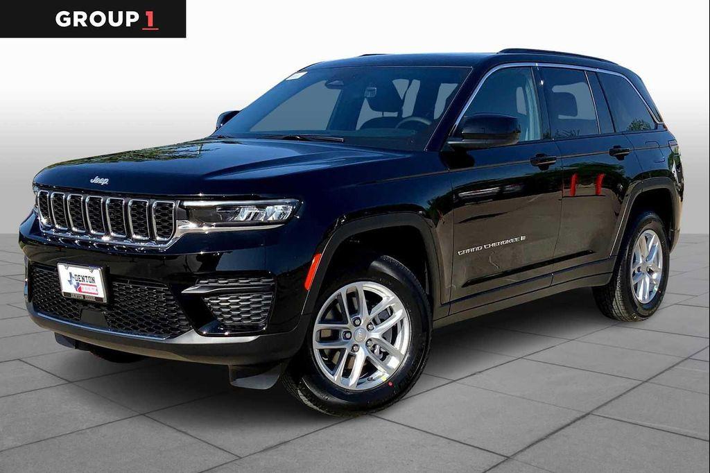 new 2025 Jeep Grand Cherokee car, priced at $37,895