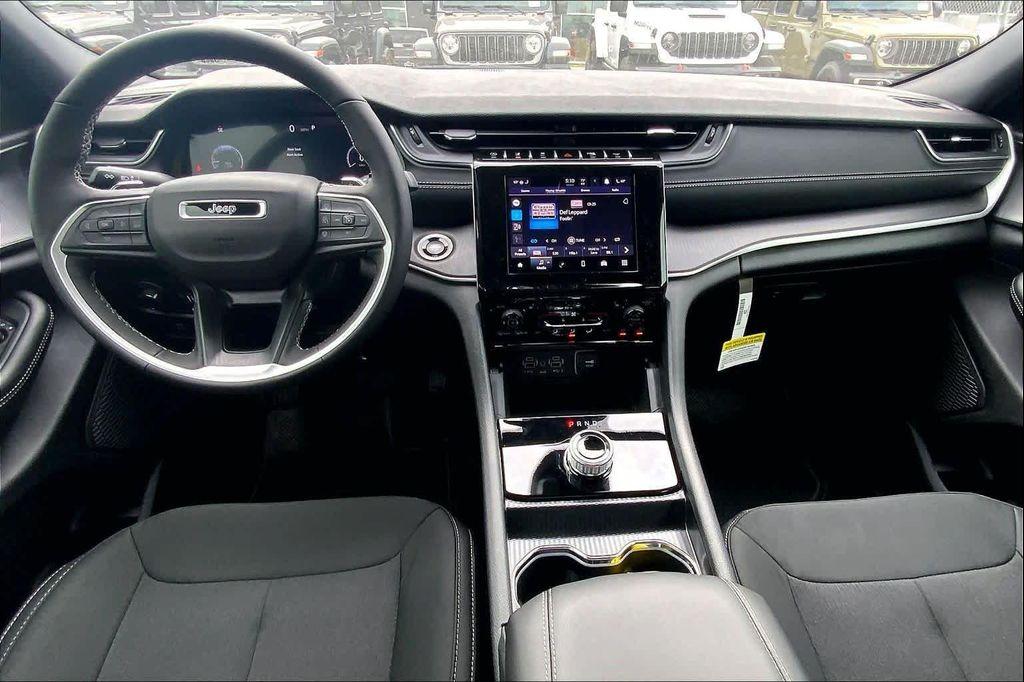 new 2026 Jeep Grand Cherokee car, priced at $41,218