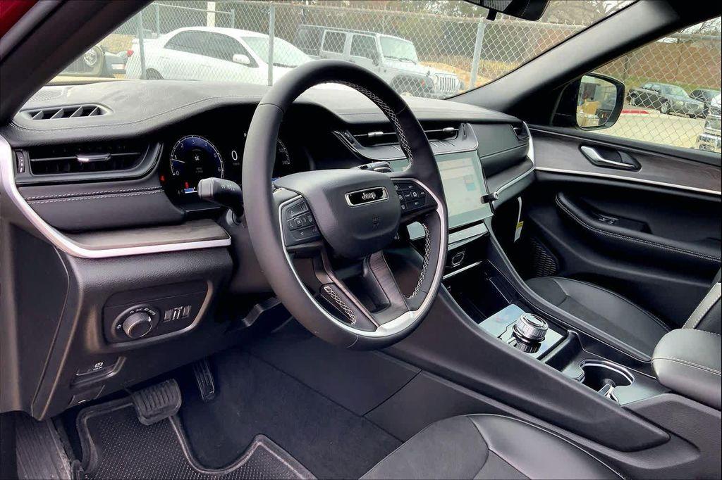 new 2026 Jeep Grand Cherokee L car, priced at $46,277